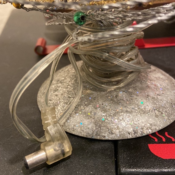 Light up Christmas tree for computer - Picture 6 of 6